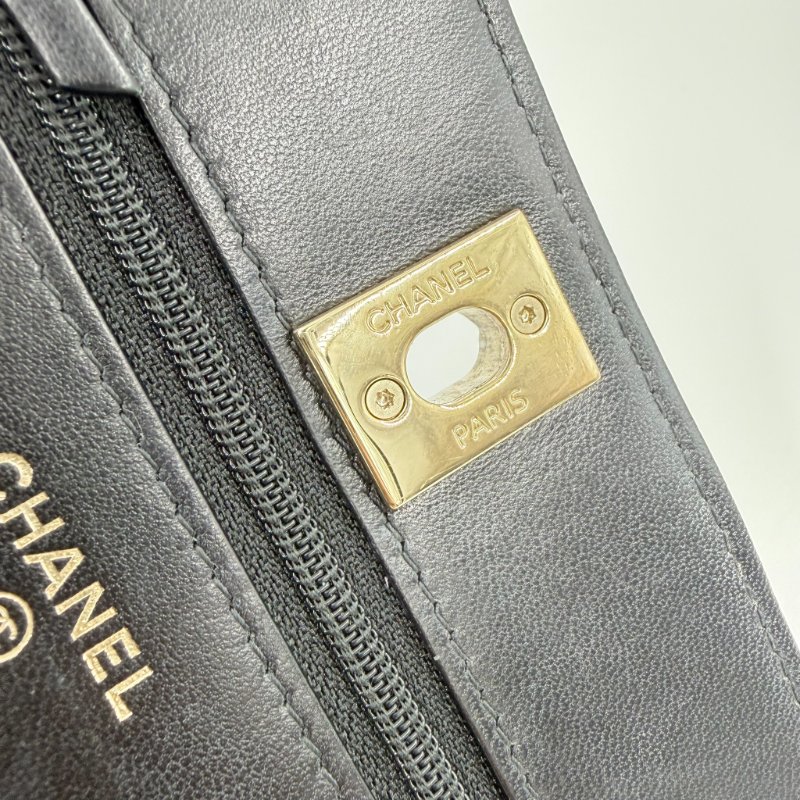 CHANEL - 黑色羊皮金釦Trendy CC Wallet on Chain ╻ WOC-20