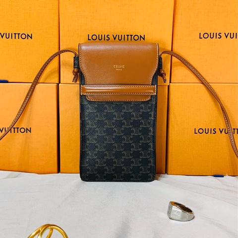 ✨近新閒置 Celine 詩琳 焦糖棕滿版老花手機包 斜背小包