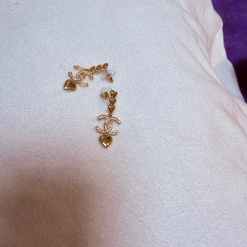 Chanel 滿鑽愛心耳環-2
