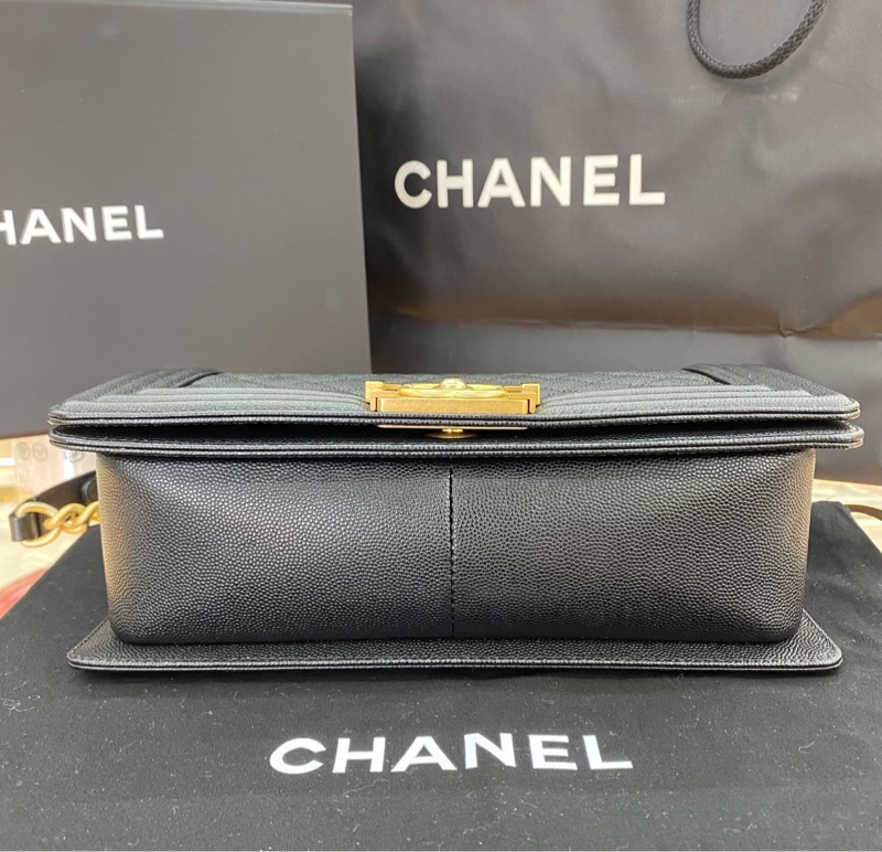 【99.9%新✨經典保值✨全網最低價】Chanel Boy 中號黑金荔枝皮-2
