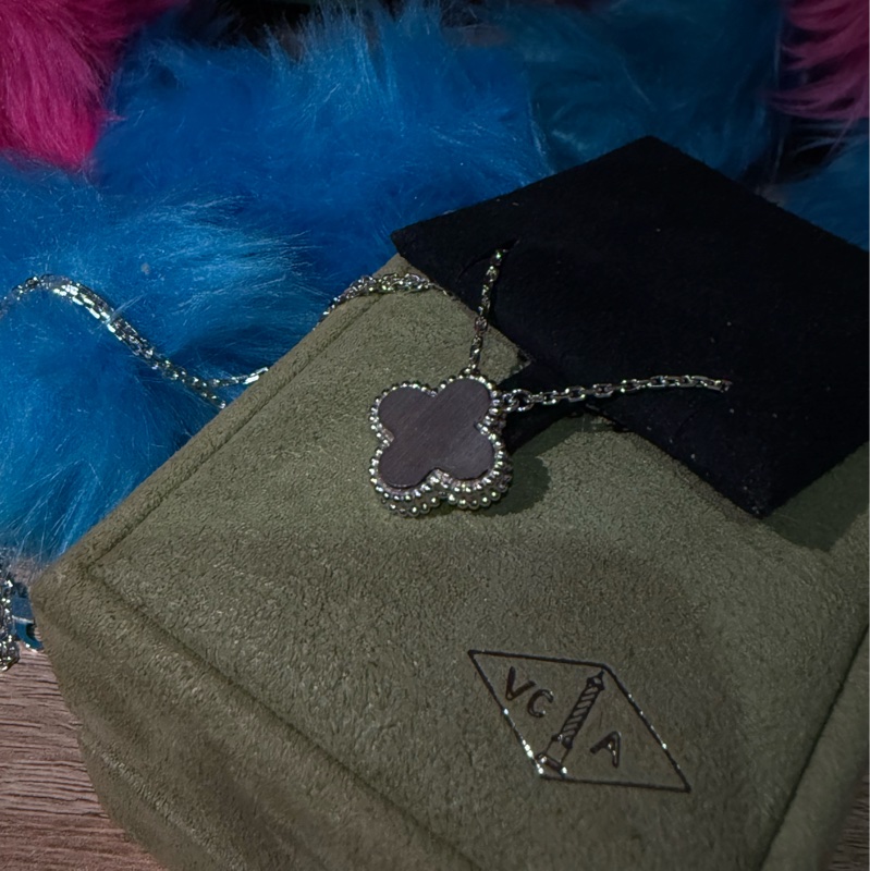 （台灣購證🇹🇼)全新vca 2024年聖誕限定款 項鏈-1