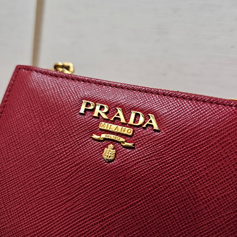 [紅色新年福利🧧] Prada紅防刮牛皮金釦短夾-3