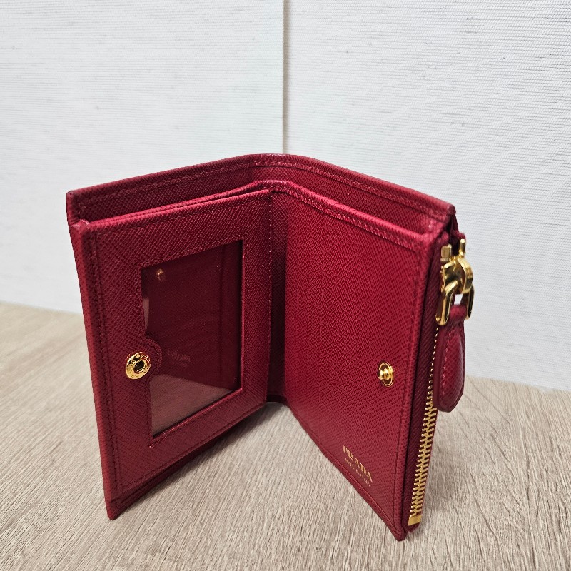 [紅色新年福利🧧] Prada紅防刮牛皮金釦短夾-11