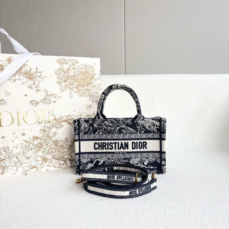 Dior BookToteMini動物刺繡托特包 金扣21*13*8 99新配件塵袋-2