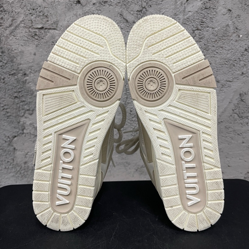 99新 Louis Vuitton lv SKATE鞋子 尺碼：42碼 8號-8