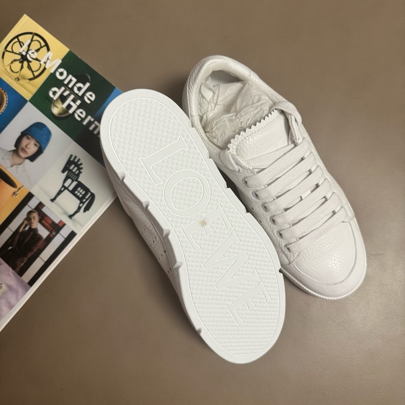 閒置新 未使用 Loewe羅意威 純白板鞋 37碼 無塵袋無盒-2