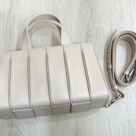 MaxMara 經典款小牛皮Whitney小手提包