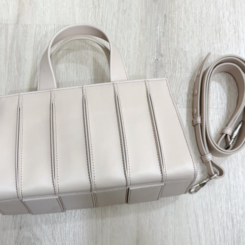 MaxMara 經典款小牛皮Whitney小手提包-0