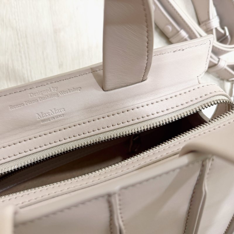 MaxMara 經典款小牛皮Whitney小手提包-6