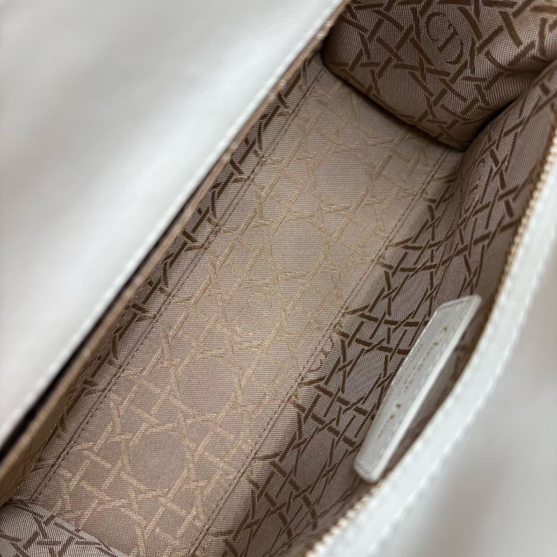 Dior四格黛妃包白色金扣羊皮 20*18*6 98新配件塵袋肩帶-3
