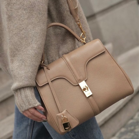 Celine soft16手提斜背包 奶茶色 金扣 荔枝皮 中號32*24*9 98新配件塵袋