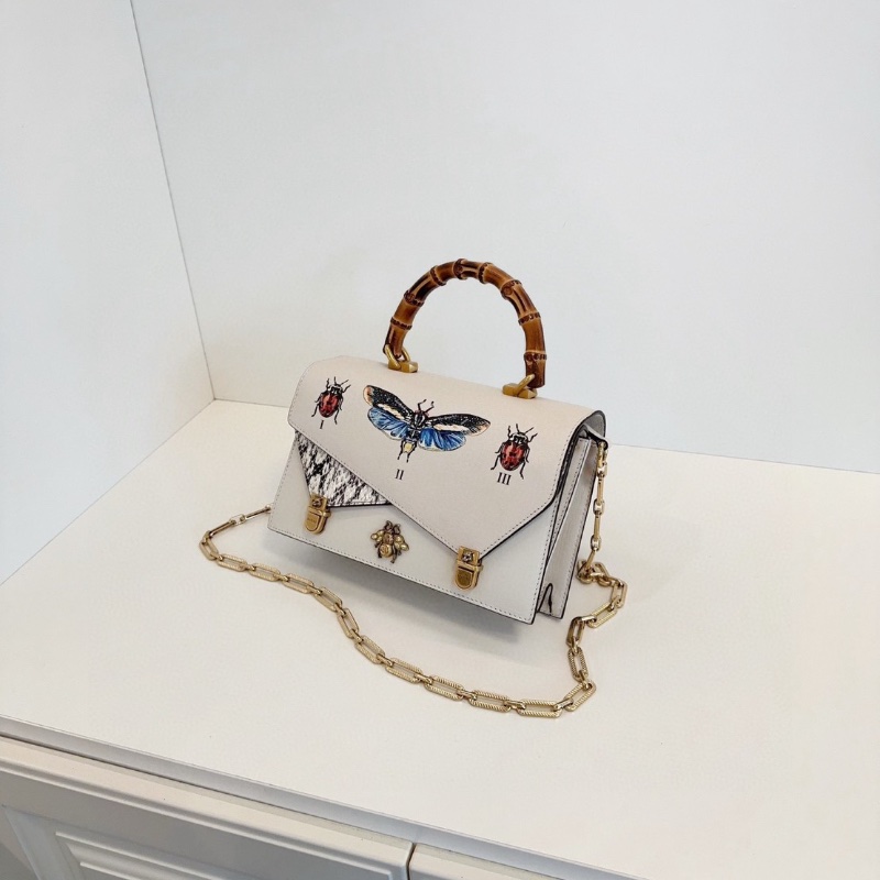 Gucci 限量秀款Ottilia昆蟲蛇紋竹節包 25*16*7  98新配件塵袋-6