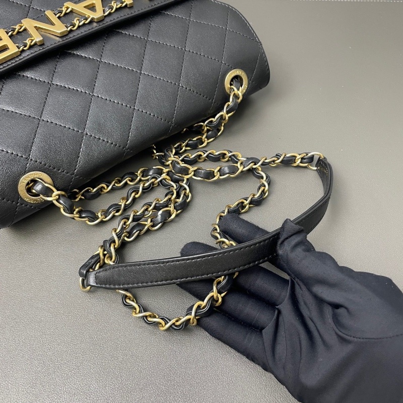 Chanel 限量款黑金牛皮字母logo鏈條24.5*15*6.5  98新配件塵袋-4