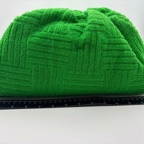 Bottega Veneta（葆蝶家）The Pouch 系列 手拿包