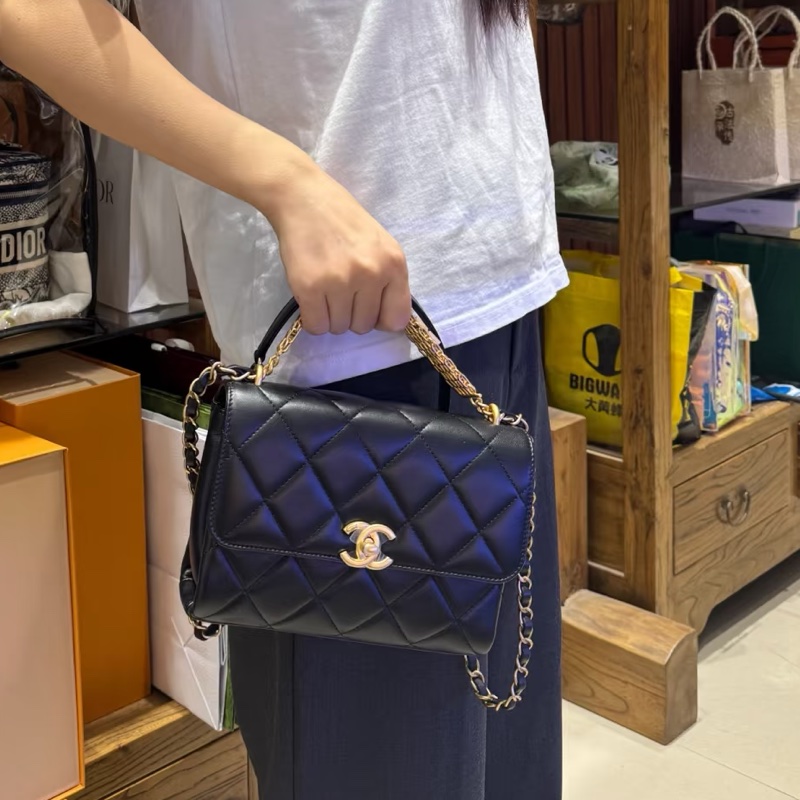 美神駕到❤️‍🔥99新限量🆕Chanel香奈兒黑金水鑽logo字母手柄秀款大號口蓋包鏈條包單肩斜挎包-2