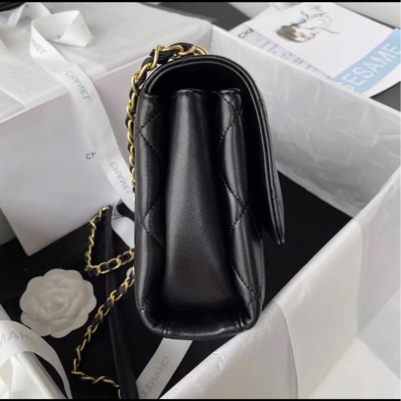 美神駕到❤️‍🔥99新限量🆕Chanel香奈兒黑金水鑽logo字母手柄秀款大號口蓋包鏈條包單肩斜挎包-12