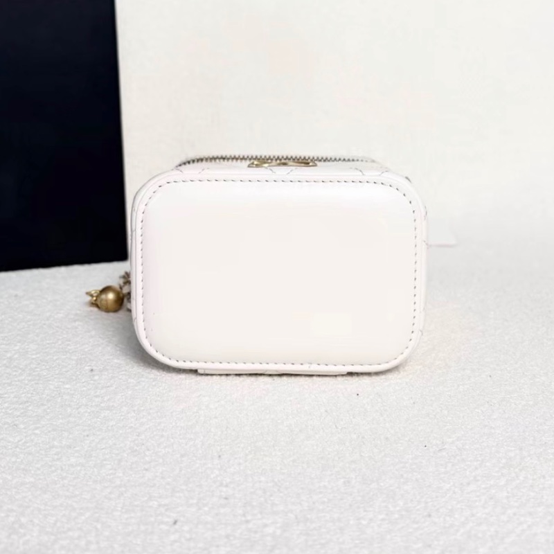 【95新 ✨ 全網最低價！】Chanel 香奈兒雙金珠 mini小盒子 白色金扣 白金 羊皮-6