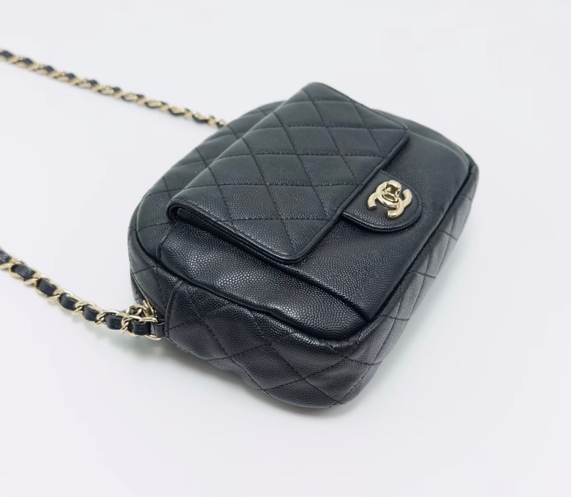 【97新 ✨ 全網最低價！】Chanel cc day camera bag 香奈兒黑金相機單肩斜挎包色 荔枝牛皮 成色很好-4