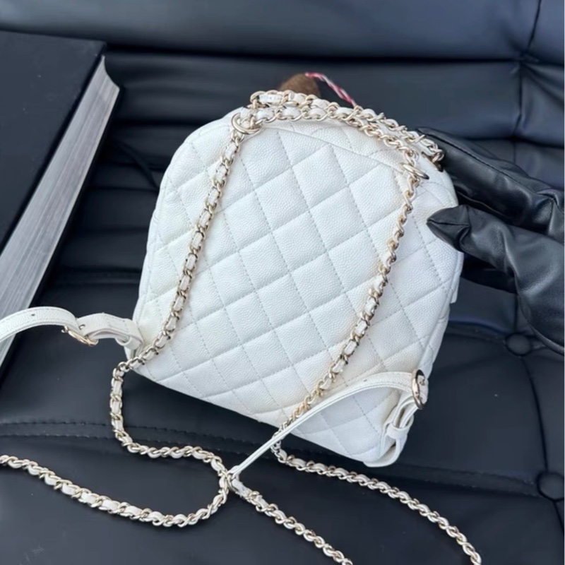 【96新 ✨ 全網最低價！】Chanel 香奈兒 荔枝牛皮雙肩包 白色金扣 有卡-4