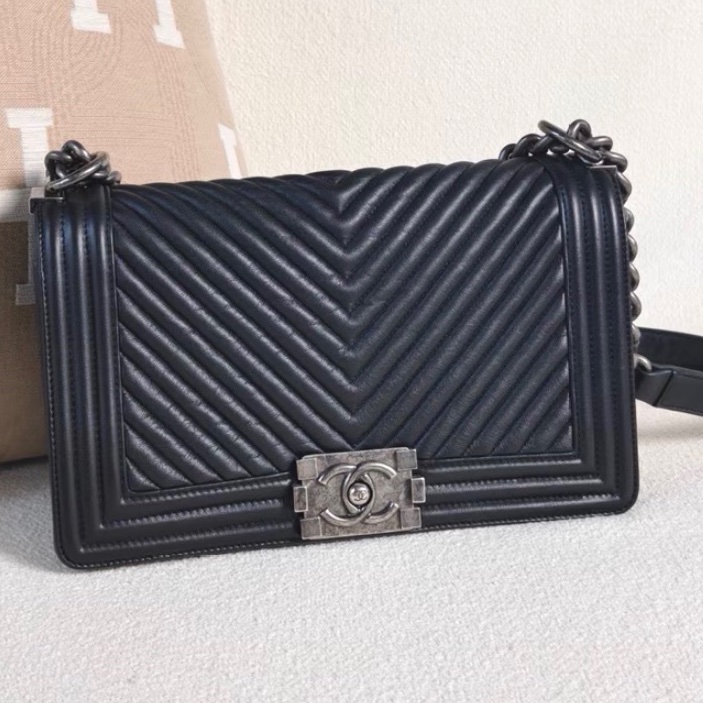 【97新 ✨ 全網最低價！】絕版Chanel香奈兒黑銀 山形紋Leboy中號 鐳射標 黑色銀扣 羊皮 （便宜出得快～購前先聯繫查詢庫存❗️）-6