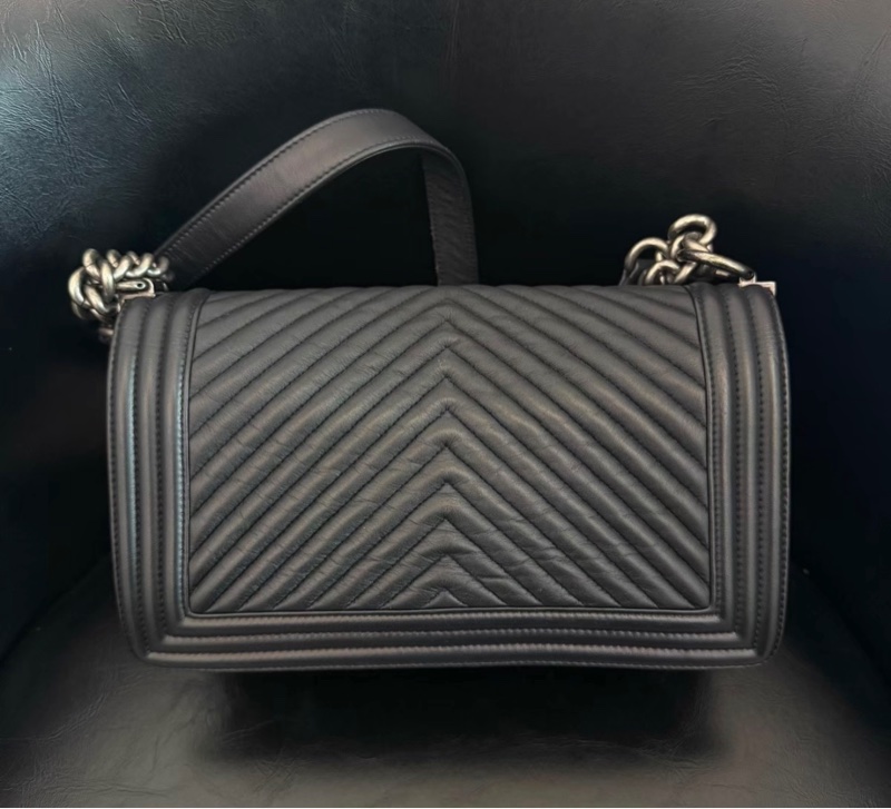 【97新 ✨ 全網最低價!】絕版Chanel香奈兒黑銀 山形紋Leboy中號 鐳射標 黑色銀扣 羊皮 (便宜出得快~購前先聯繫查詢庫存❗️)-2