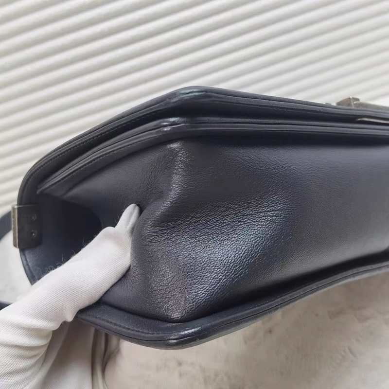 【97新 ✨ 全網最低價!】絕版Chanel香奈兒黑銀 山形紋Leboy中號 鐳射標 黑色銀扣 羊皮 (便宜出得快~購前先聯繫查詢庫存❗️)-8