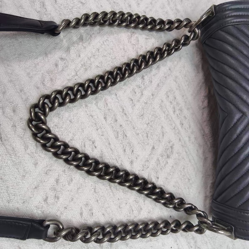 【97新 ✨ 全網最低價!】絕版Chanel香奈兒黑銀 山形紋Leboy中號 鐳射標 黑色銀扣 羊皮 (便宜出得快~購前先聯繫查詢庫存❗️)-24