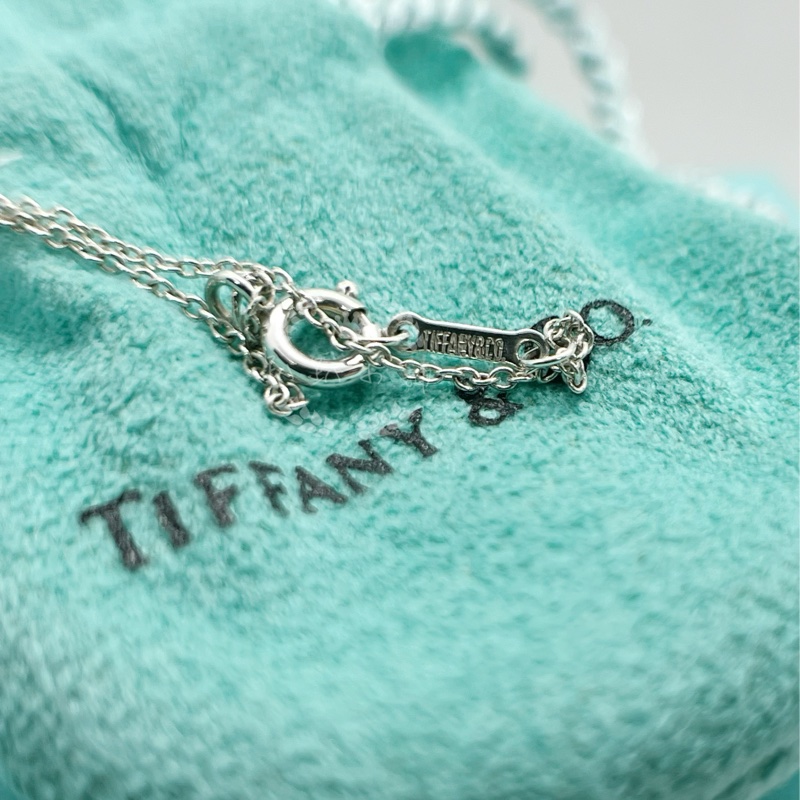 ~~趴趴小舖~~近全新正品Tiffany &Co  Full Heart Elsaperetti系列愛心項鍊2602091563-8