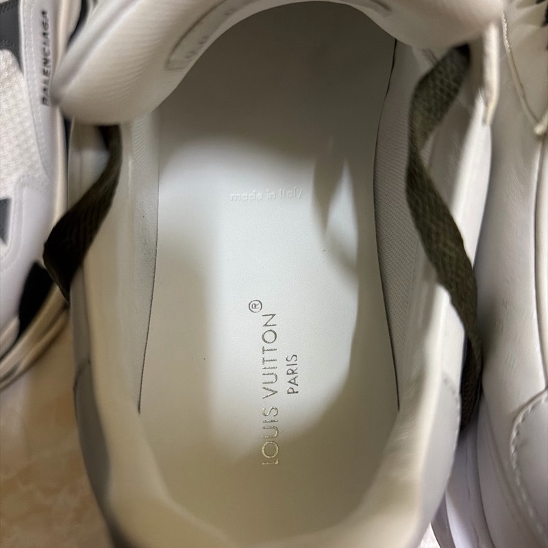 LV限量星鑽小白鞋（高雄漢神巨蛋購入）-9