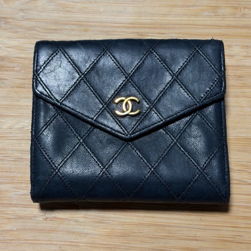 中古二手Chanel雙面小羊皮黑金短夾 1996-1997-6