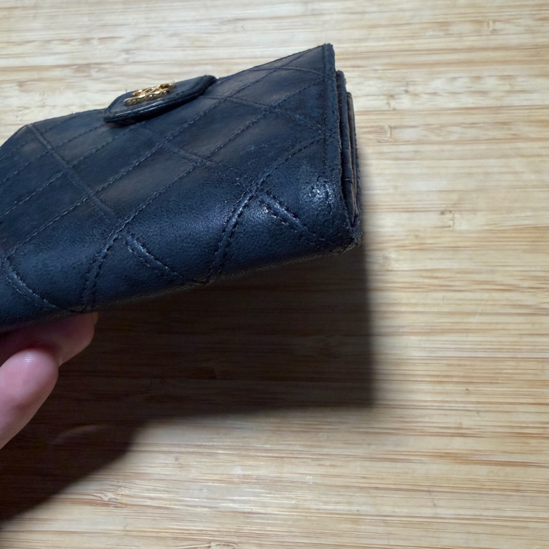 中古二手Chanel雙面小羊皮黑金短夾 1996-1997-11