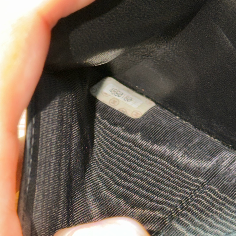 中古二手Chanel雙面小羊皮黑金短夾 1996-1997-18