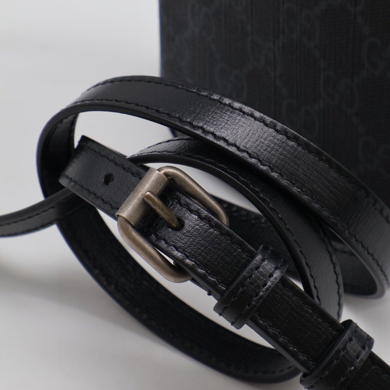 GUCCI Retro斜背小包-6