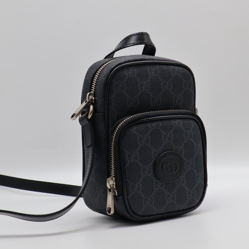 GUCCI Retro斜背小包-10