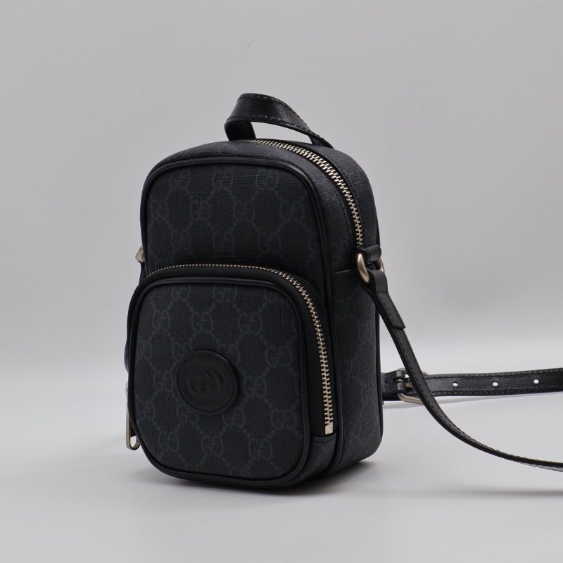 GUCCI Retro斜背小包-11