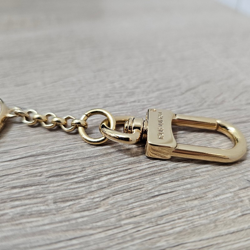 [年終好看吊飾福利出🧧] LV金色老花粉色雙面條紋掛飾-8