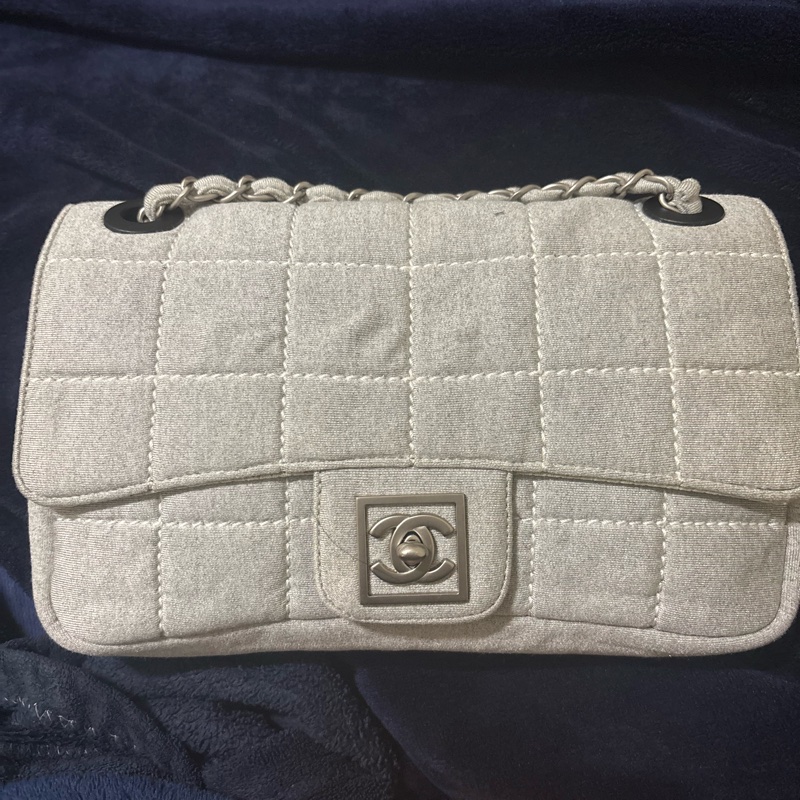 Chanel sports 冰格鏈條帆布包-6
