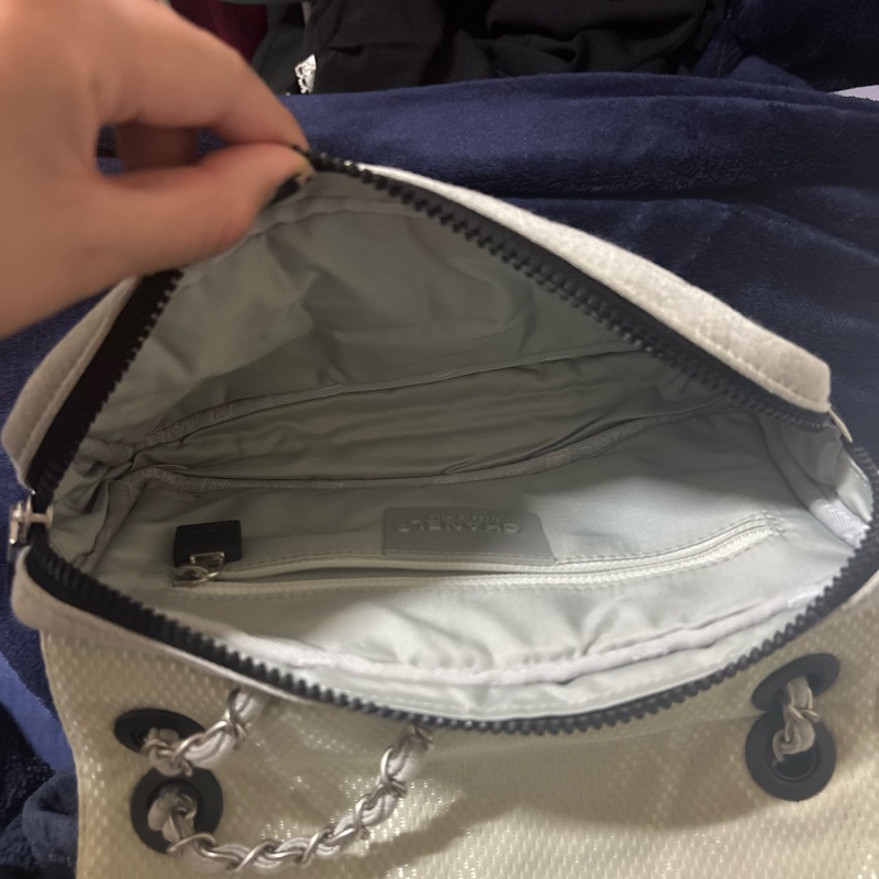 Chanel sports 冰格鏈條帆布包-9