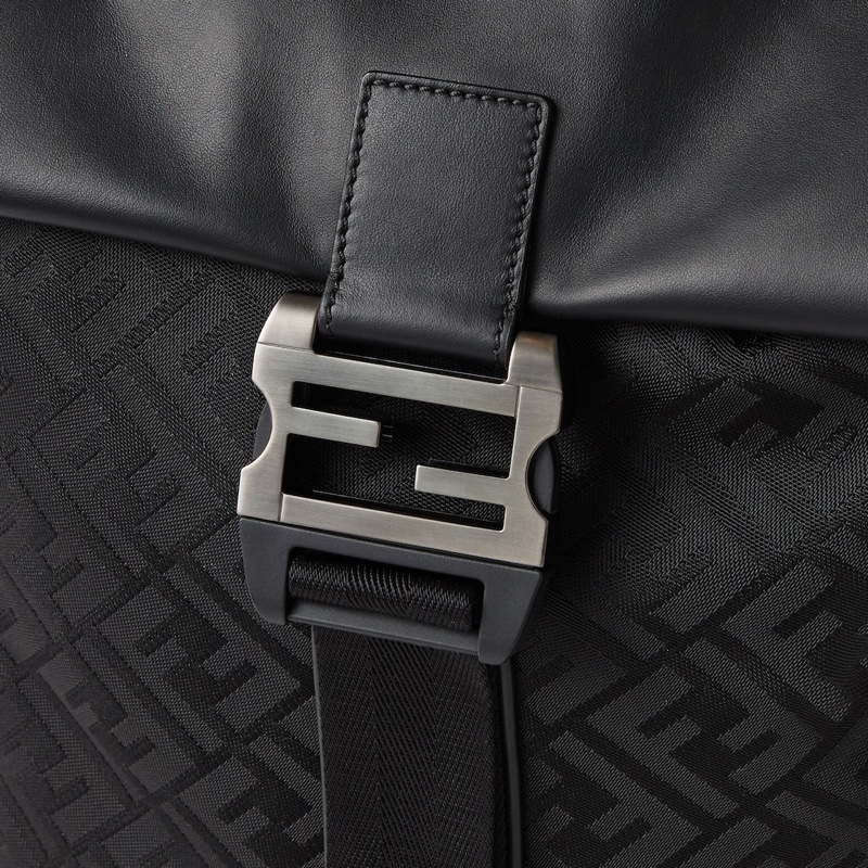 Fendi 男士 Fendi Flux 背包均碼碼30cm*20cm*38cm-3