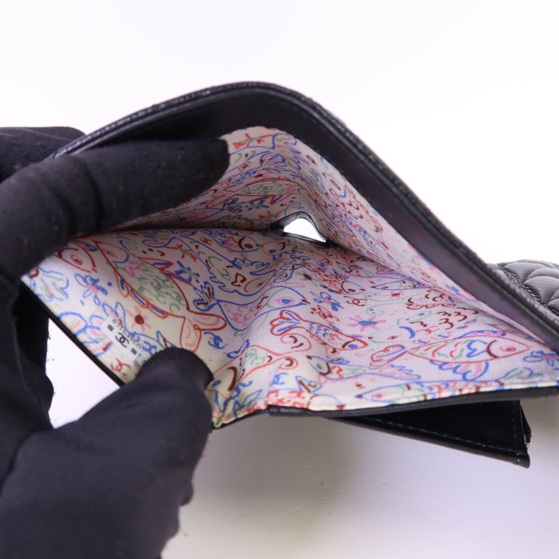 CHANEL 牛皮皮革Trifold Wallet銀扣錢包-5