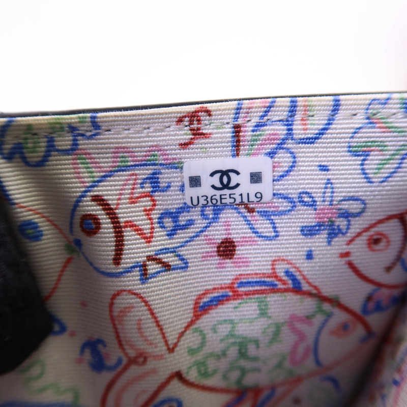 CHANEL 牛皮皮革Trifold Wallet銀扣錢包-8