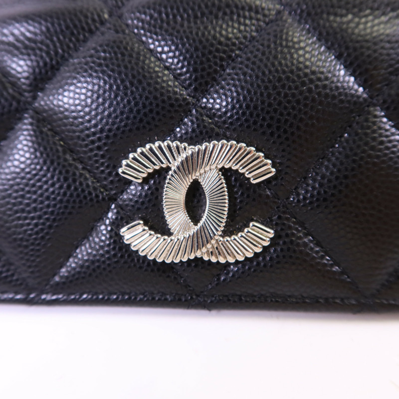 CHANEL 牛皮皮革Trifold Wallet銀扣錢包-9