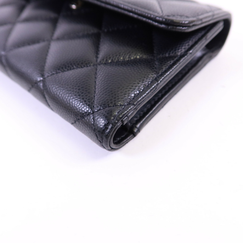 CHANEL 牛皮皮革Trifold Wallet銀扣錢包-10