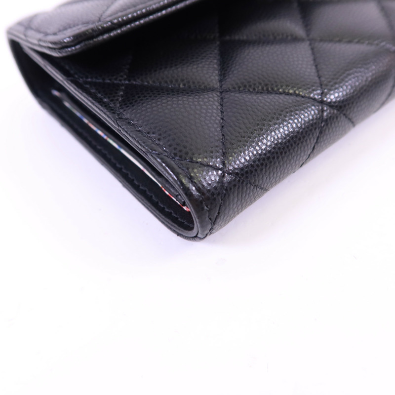 CHANEL 牛皮皮革Trifold Wallet銀扣錢包-11