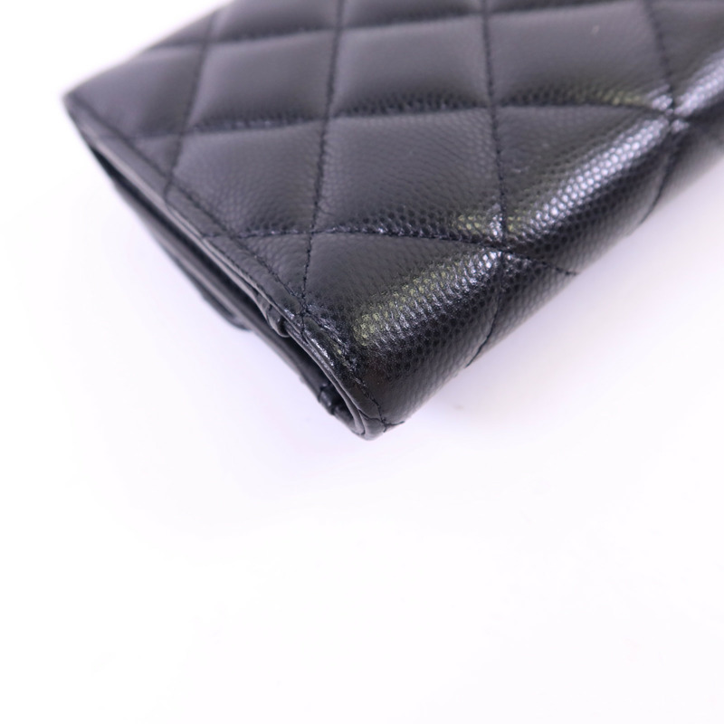 CHANEL 牛皮皮革Trifold Wallet銀扣錢包-13