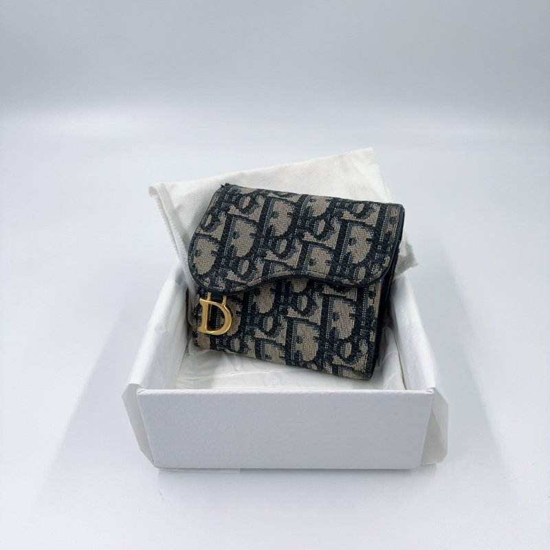 Dior藍緹花Saddle金釦三折短夾-1