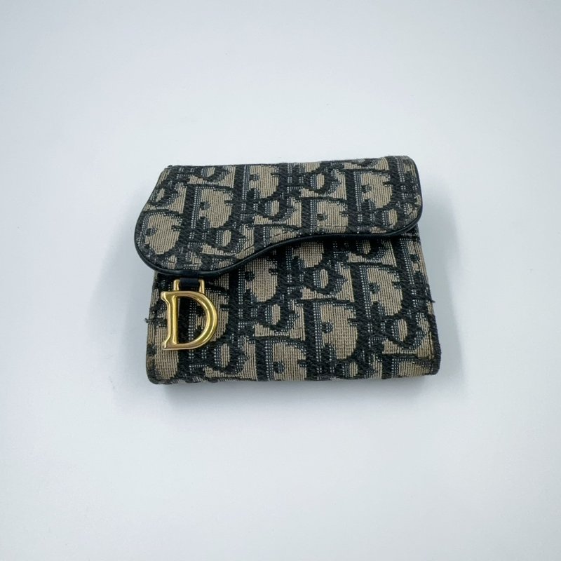 Dior藍緹花Saddle金釦三折短夾-2