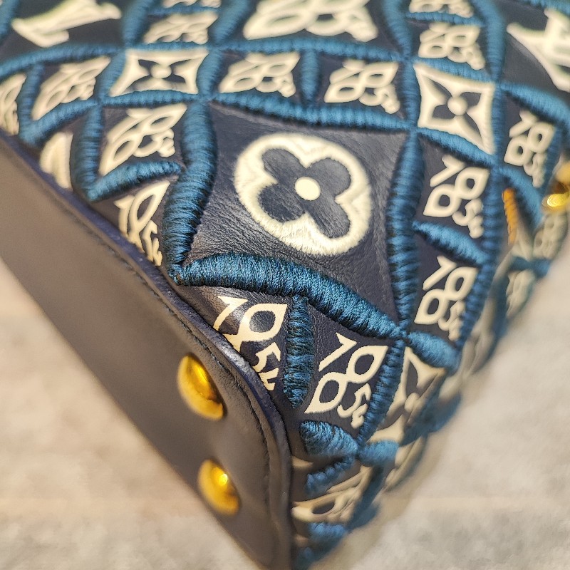 Louis Vuitton Capucines 1854 Mini-9