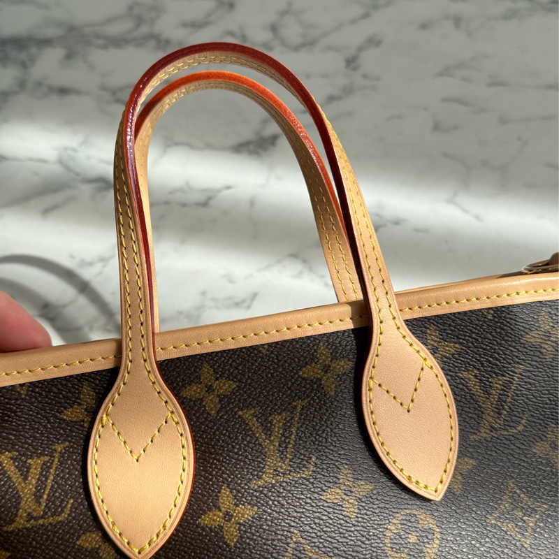 LV 花紋never full bb  奶茶色背帶❤️‍🔥-12