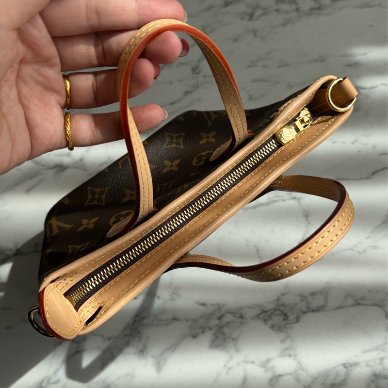 LV 花紋never full bb  奶茶色背帶❤️‍🔥-13